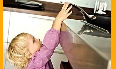 Accidents domestiques : comment protéger mon enfant ?
