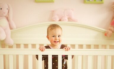 Bébé a du mal à dormir… Pas facile pour les parents !