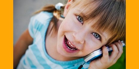 L’achat d’un portable à un enfant : une initiative des parents !