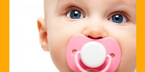 Pouce ou tétine : risques ou bénéfices ?