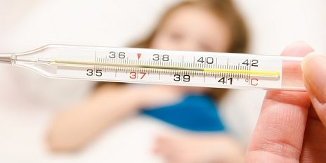La fièvre chez l’enfant : symptômes et traitements
