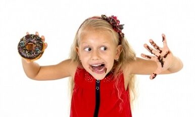 5 conseils pour enlever les taches des vêtements des enfants