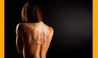 Tatouage et grossesse : est-ce compatible ?