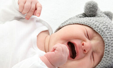 Pleurs du nourrisson : détecter les causes
