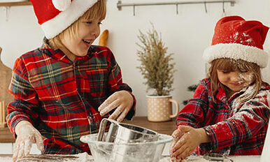 Biscuits de Noël en famille